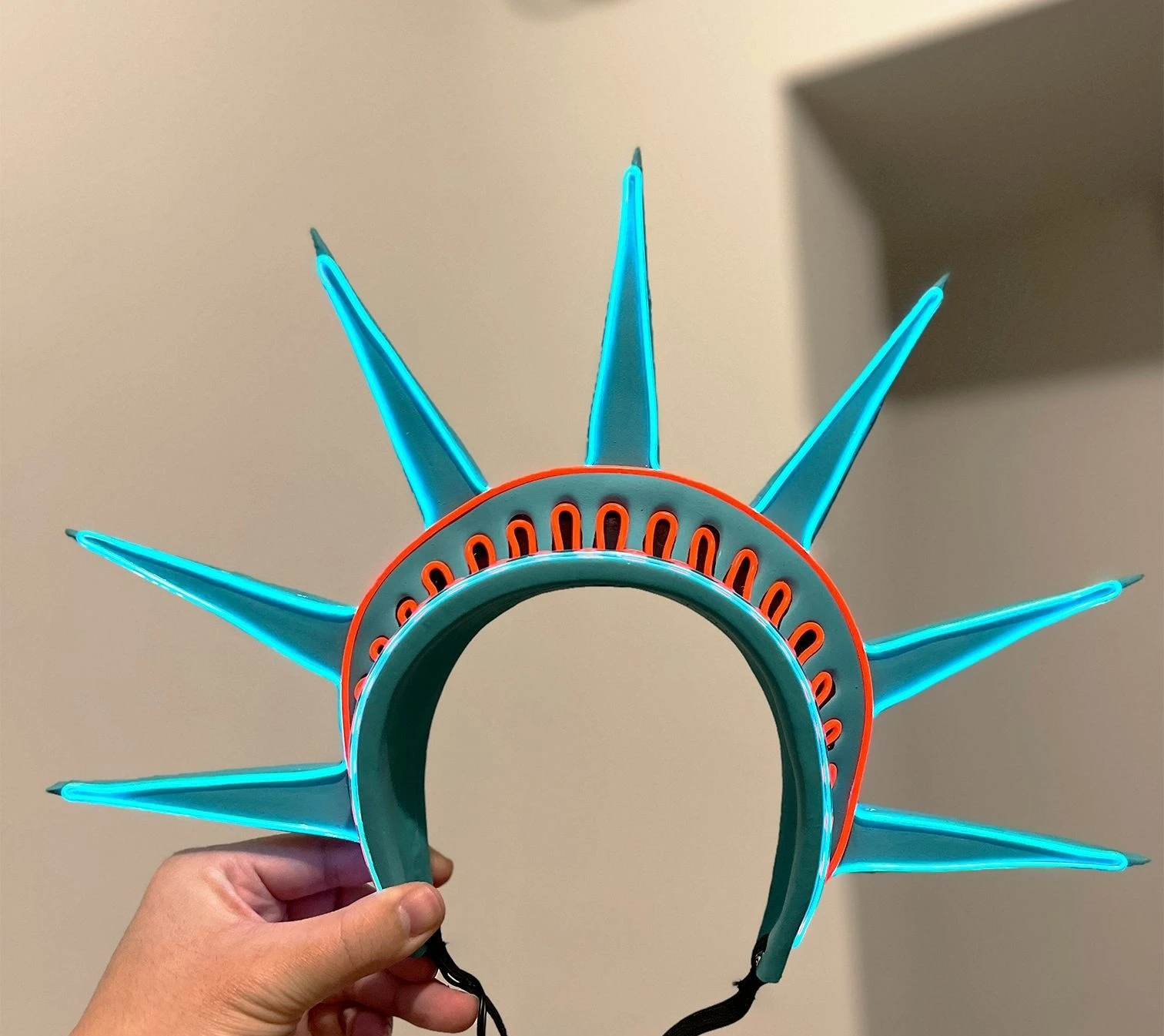 

[Spot] Luminous anime Hair Hoop Festival Party Costume Ball Headwear Torch Photo Dressing Toys