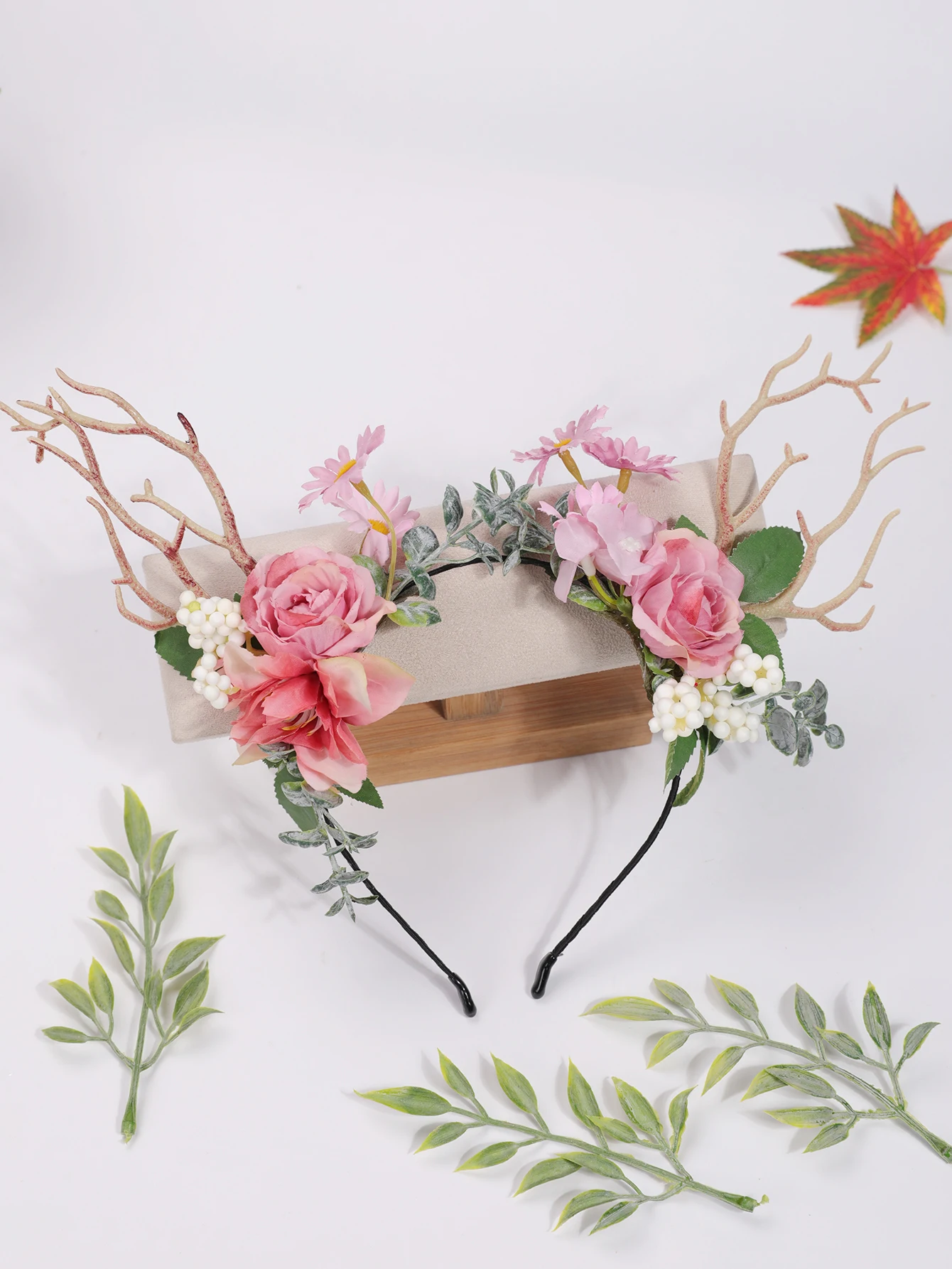 Xiaomansen antler hairband fairy headdress female branch flower photo decoration headband accessories.