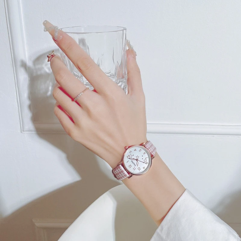 2025 ساعة جديدة للنساء بسيطة كلاسيكية موضة صغيرة الهاتفي ساعات نسائية حزام من الجلد ساعة كوارتز ساعات المعصم هدية Reloj Mujer