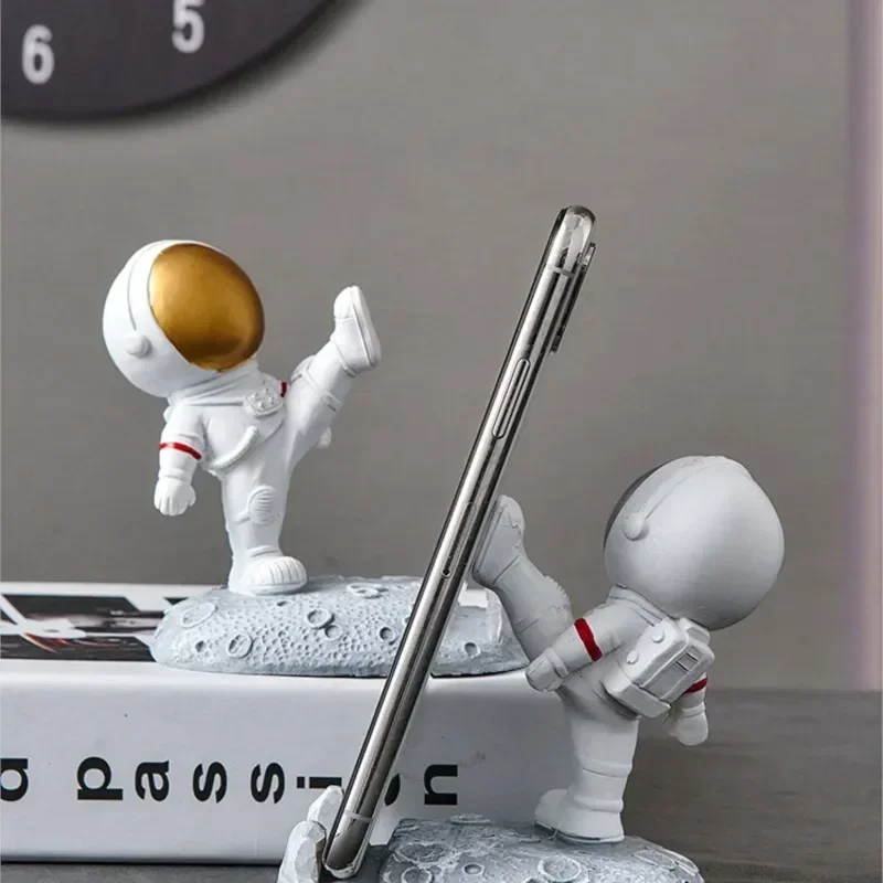 Nordic Astronaut Phone Stand Holder - Resin Spaceman Desk Decor for Office Home, Cute Mobile Holder with Non-Slip Base,
