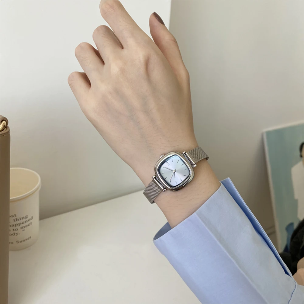 Fashion Temperament Minimalism niche luxury  quartz Watch For women's girl Student gift  Women's accessories