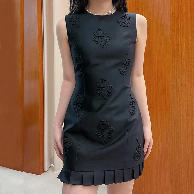 허리 조임 디자인과 3D 플로럴 패치워크 라운드 네스벨 베스트 스커트 하이웨이스트 A라인 가을 시즌 베이직 슬레