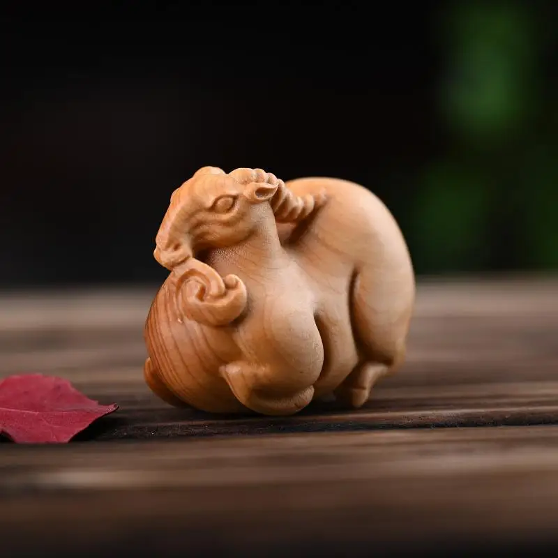 Traditional Wooden Carving Zodiac Sheep Figurine Cute Lamb Statue Ideal Gift for Elders Home Desktop Ornament