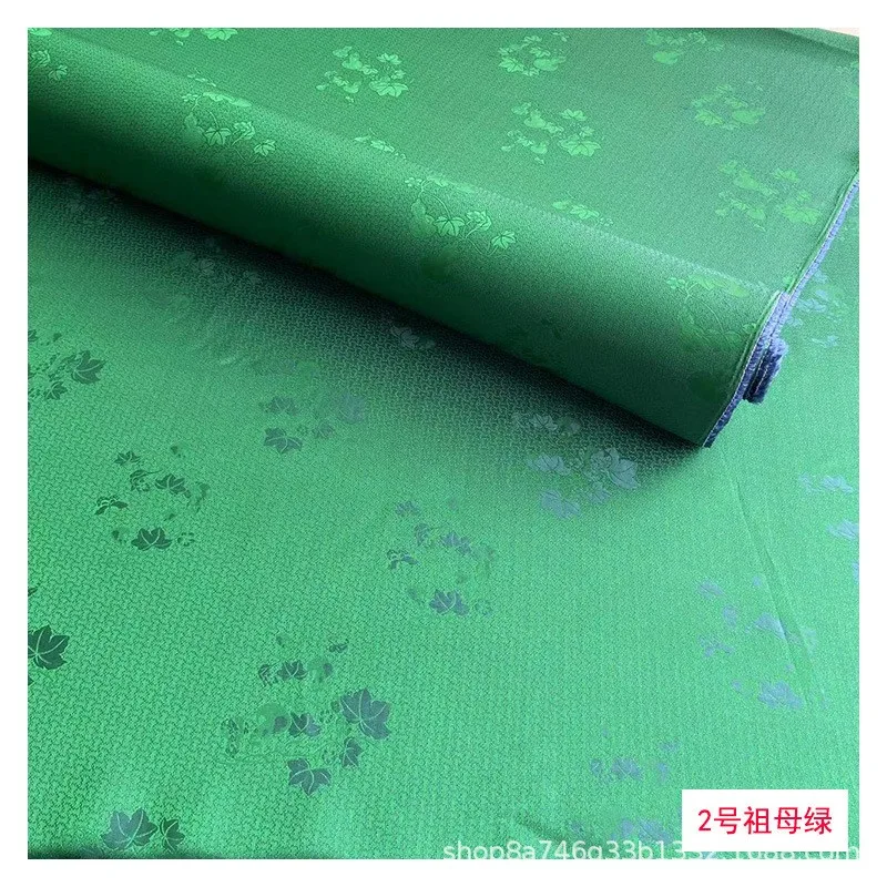 ชุดกี่เพ้าผ้าไหมลายฉลุแบบโปร่งสำหรับฤดูร้อน