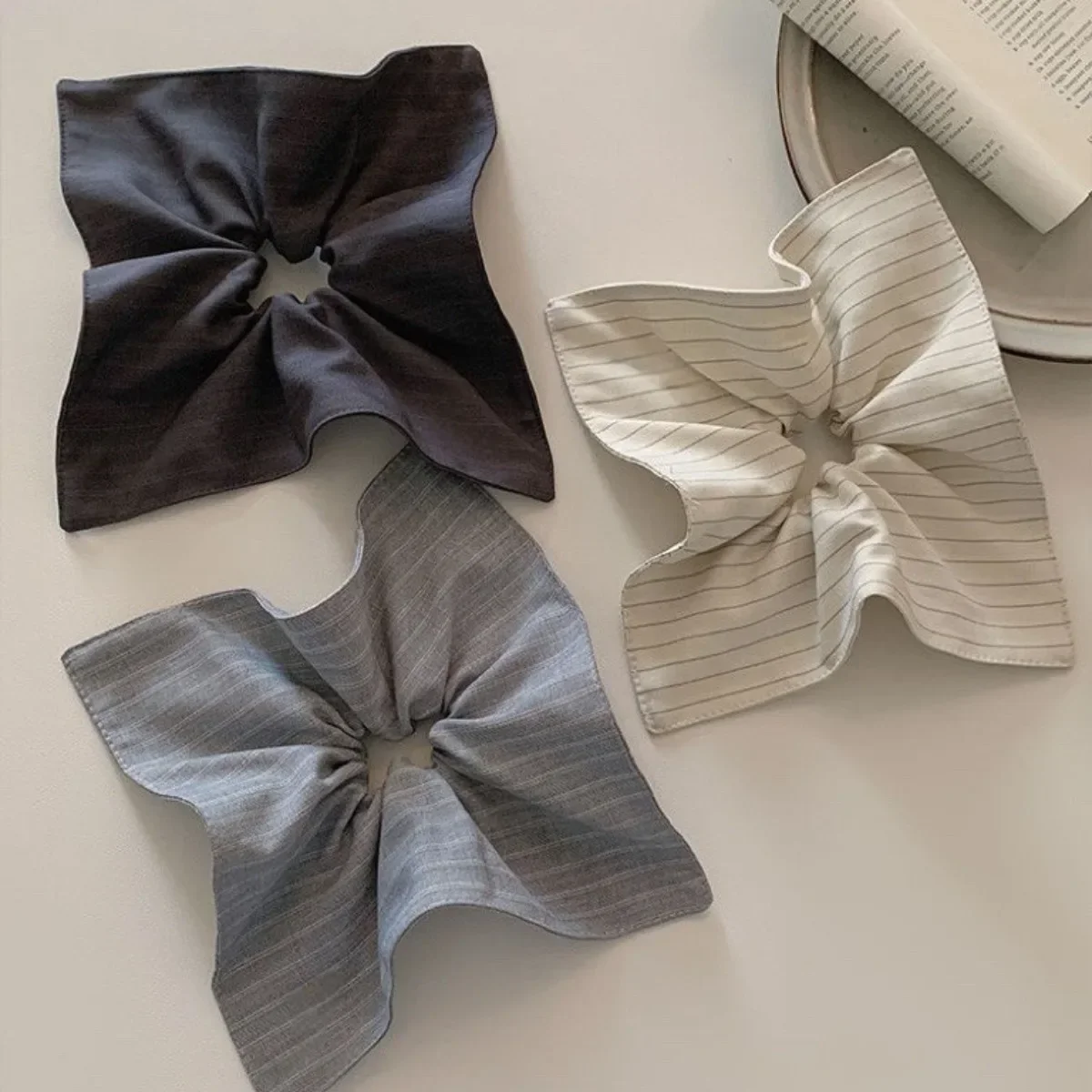 Thumbnail 2 - #11 Latest Ponytail Holders Price Drops