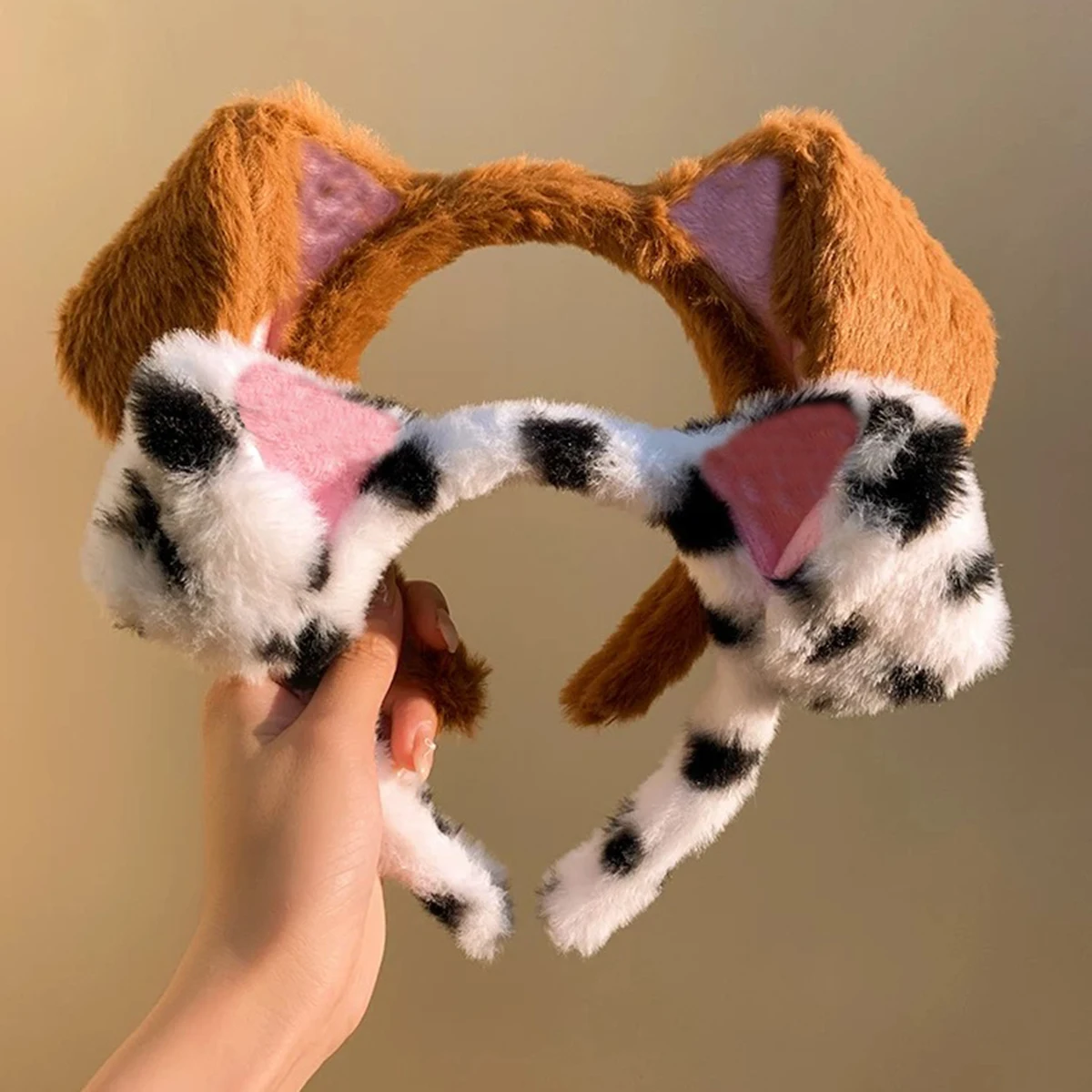 

Повязка на голову с пятнистыми собаками и сложенными ушками, милые головные уборы для косплея, аксессуары для волос с мультяшным щенком и собакой, повязки на голову для женщин, праздничные подарки