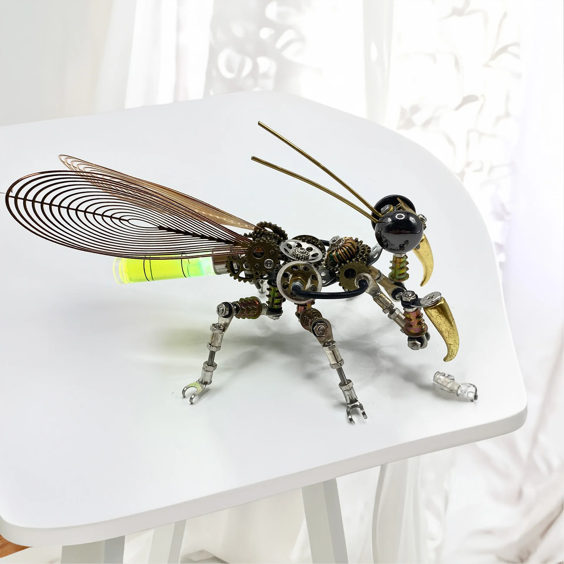 Punk Mechanical Insect Glowing Mantis Hand Assembled Model