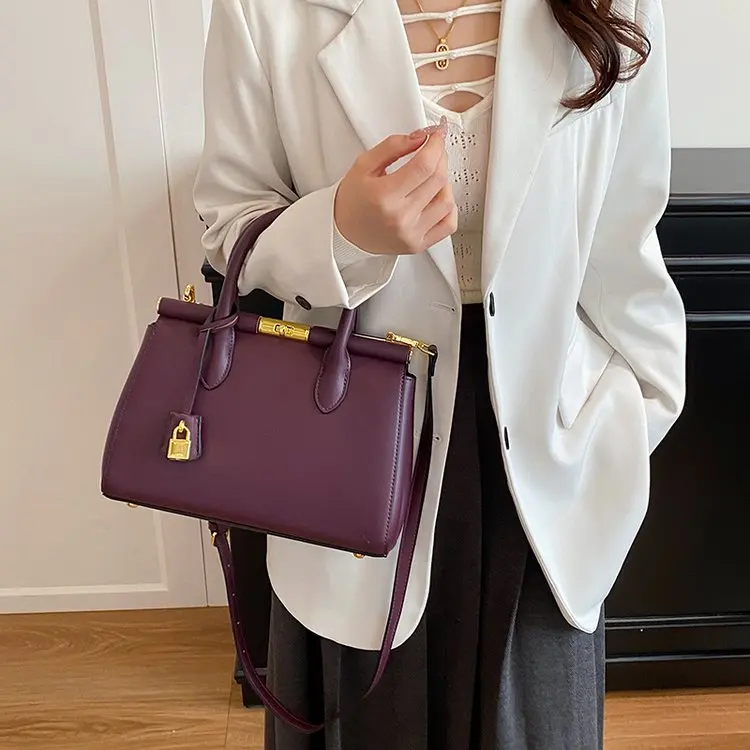 

Женская роскошная кожаная сумка-тоут, модный дизайн, классическая дизайнерская сумка для повседневного использования, в стиле парижской моды