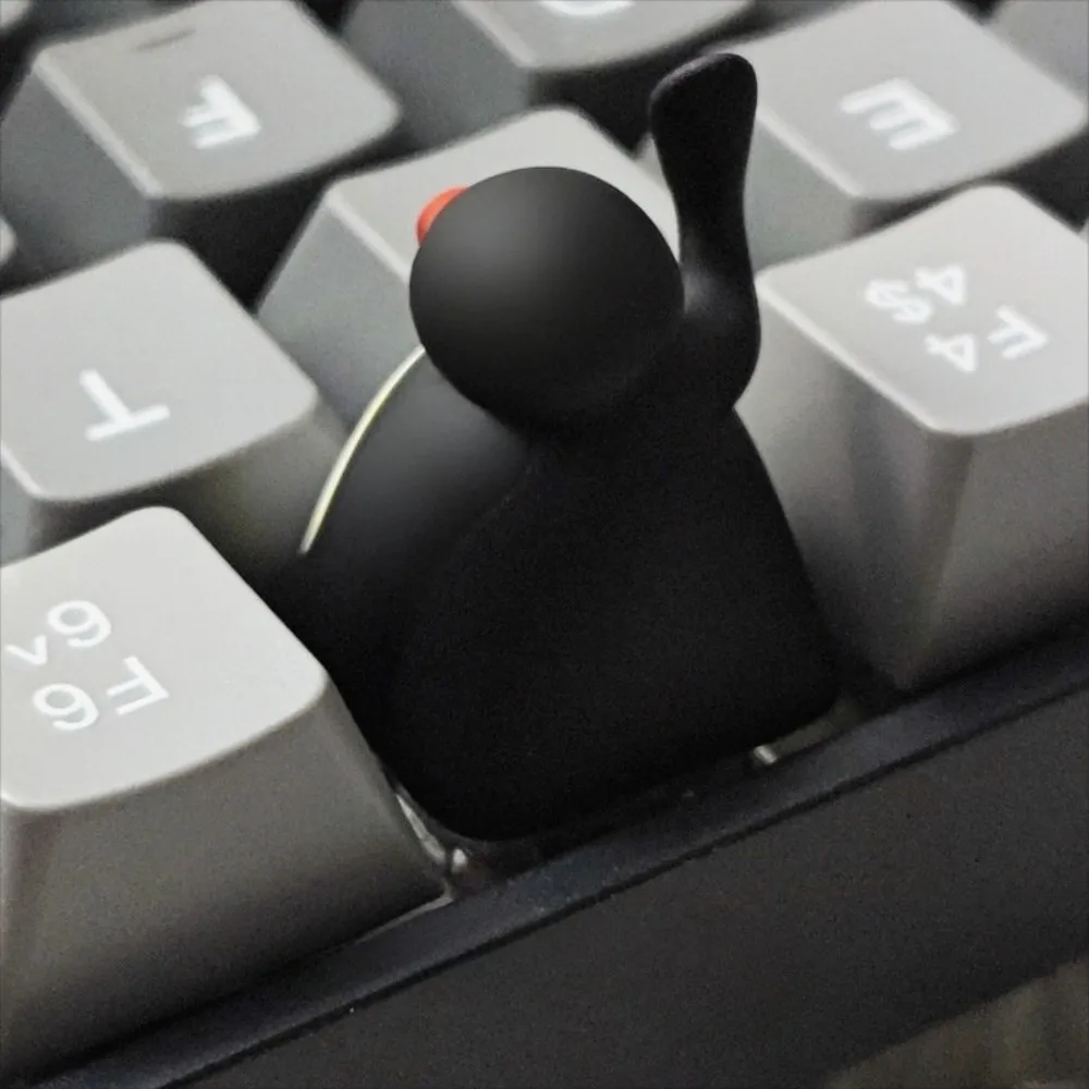 Resin Material Mechanical Keyboard Keycaps Cute Design Creative Design Pingu Penguin Keycaps Cartoon Design Single Keycap