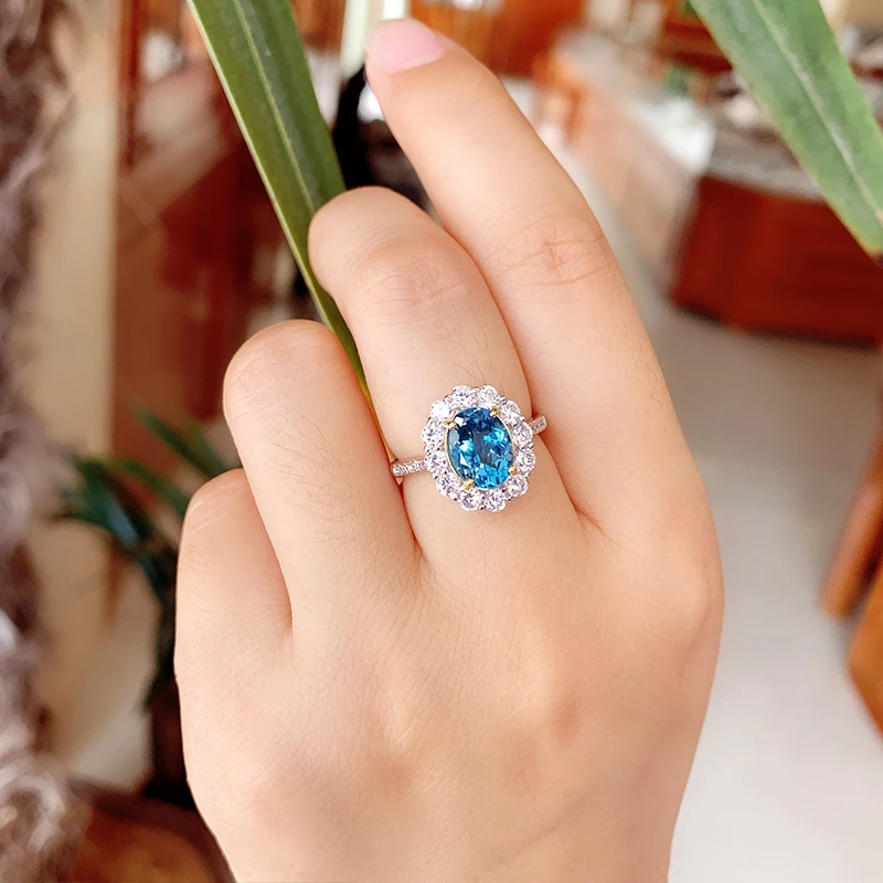 

Hot-selling New 925 Silver Inlaid Natural Topaz Swiss Blue Ring Design Simple Fashion Style Rings for Women