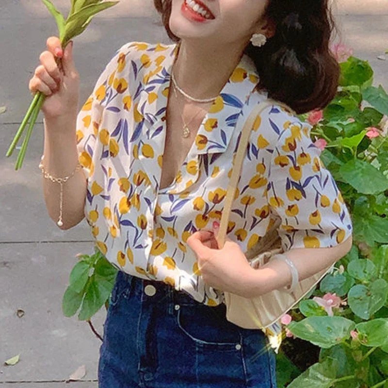 Floral Shirts Women Clothing Baggy Vacation Summer Vintage Lady Design French Style Minority Daily Temper Casual All-match 2023