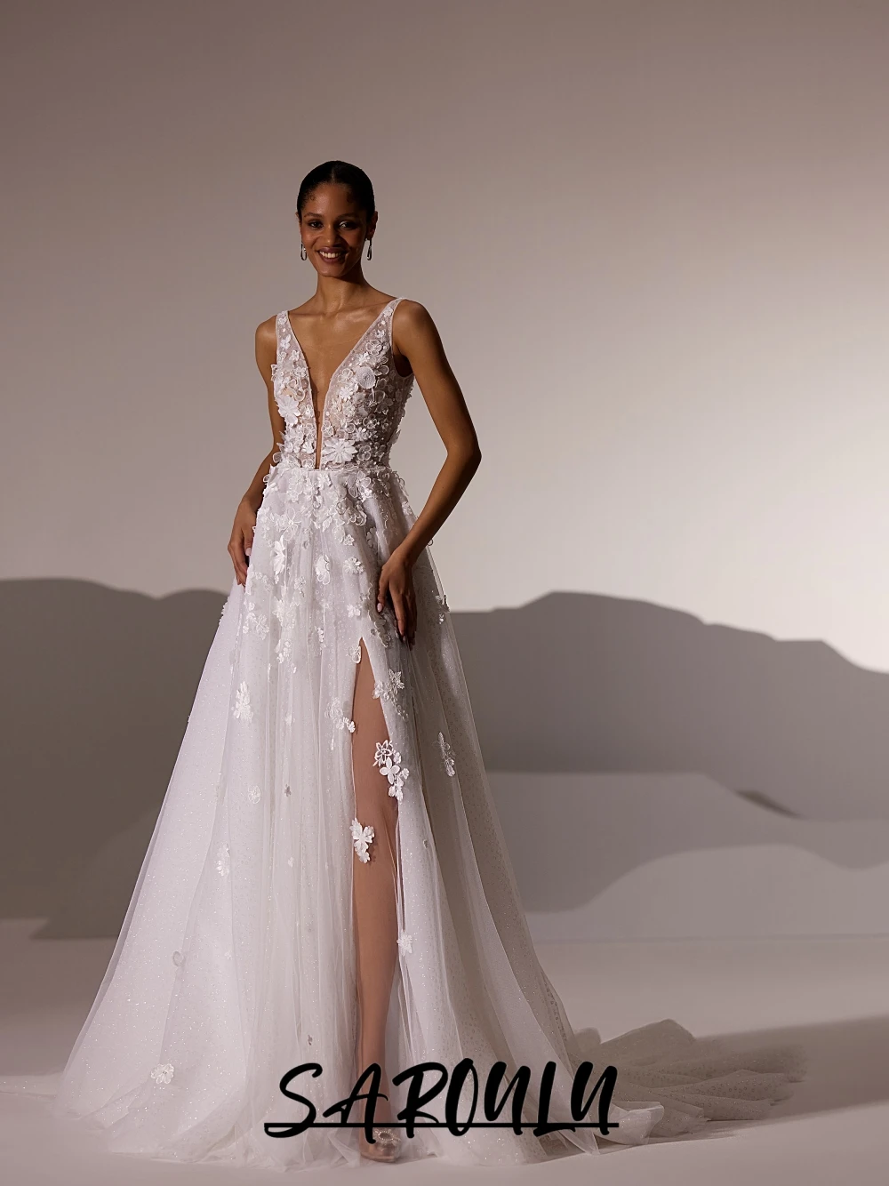 

Backless Ethereal A Line Floral Wedding Dress Sexy Plunge Neckline Romantic Appliques Customized Glamorous Long Bridal Gown