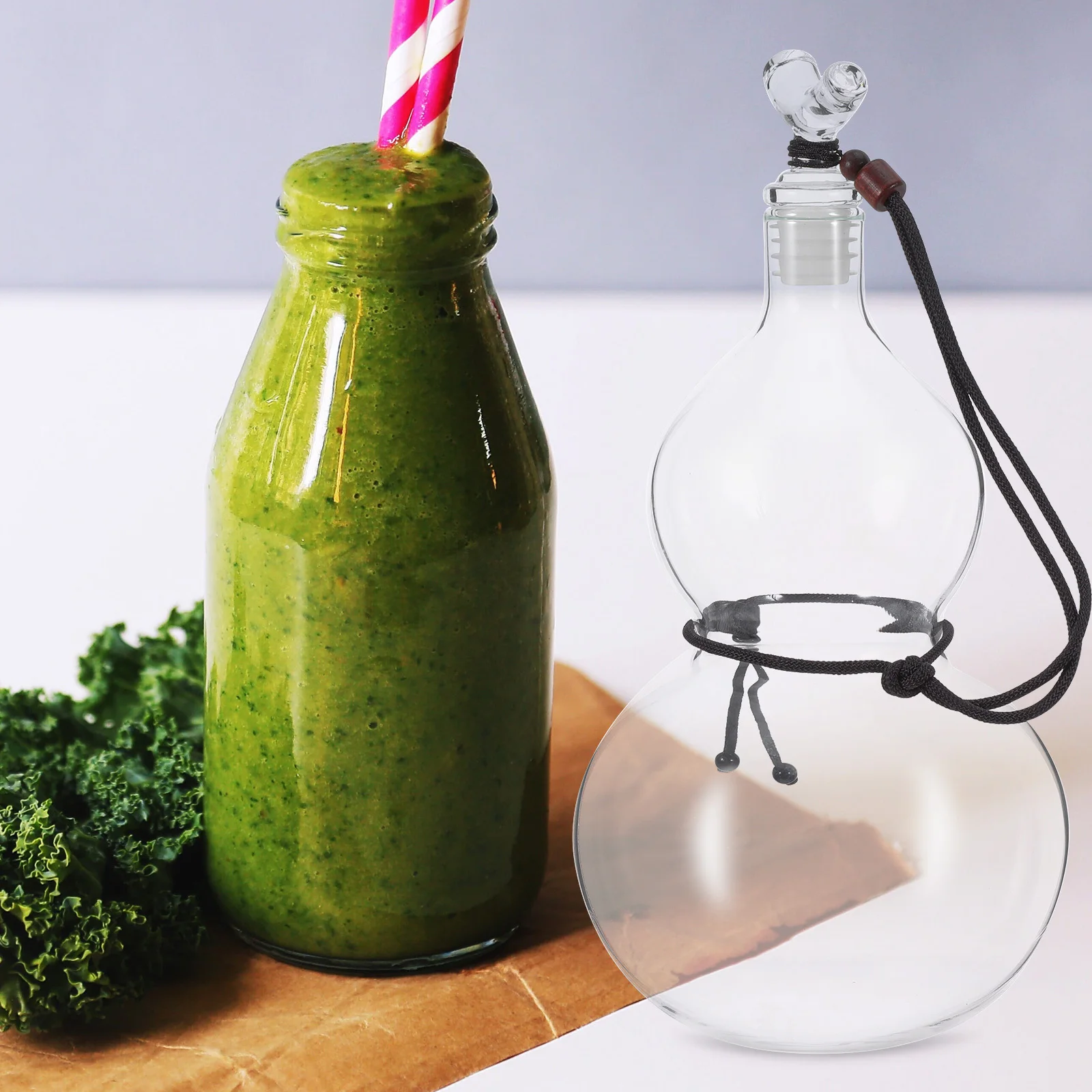 

600Ml Gourd Shaped Glass Bottle Chinese Retro Inspired Water Gourd Container for Infused Spirits Wine Fruit Drinks Portable