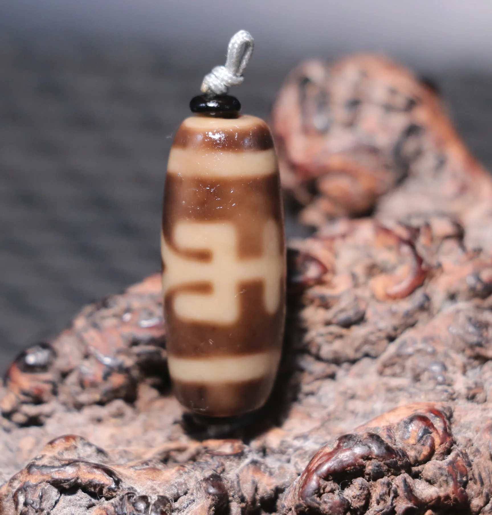 Energy Tibetan Old Agate Oily Patina Guiren Tairen Big Man dZi Bead Amulet 5WA+ Pendant Amulet  Timestown PRL230601ha