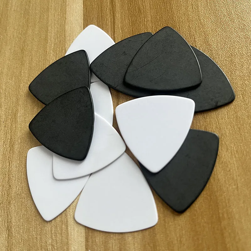 100pcs Custom Logo New Triangle Shape 3 POM Matt Derlin Plectrum Black White 0.5mm/0.73mm/1.0mm/1.14mm Delrin Guitar Picks