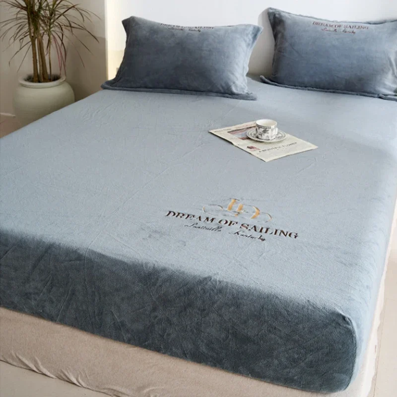 Soft Warm Plush Fitted Sheet Elastic Mattress Cover Fluffy Coral Fleece Bed Linen Winter Couple Double Bed Bedding Bed Bluey 이불