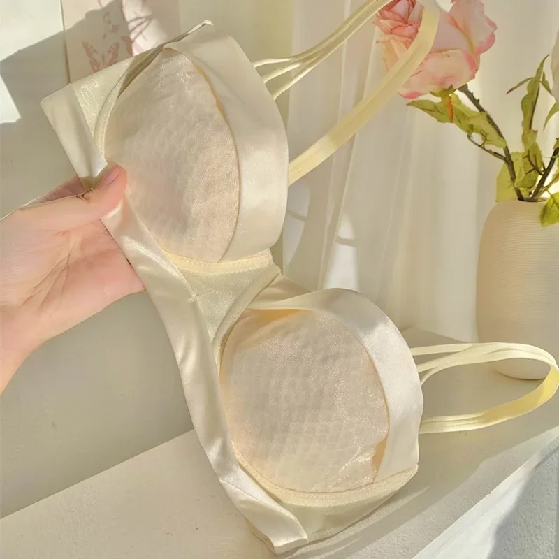 

Plus Size Underwear Female 200 Catties Fat Mm Sexy Hot Bra Female Thin Section Bra Half Cup Big Chest Small Soft Steel Ring