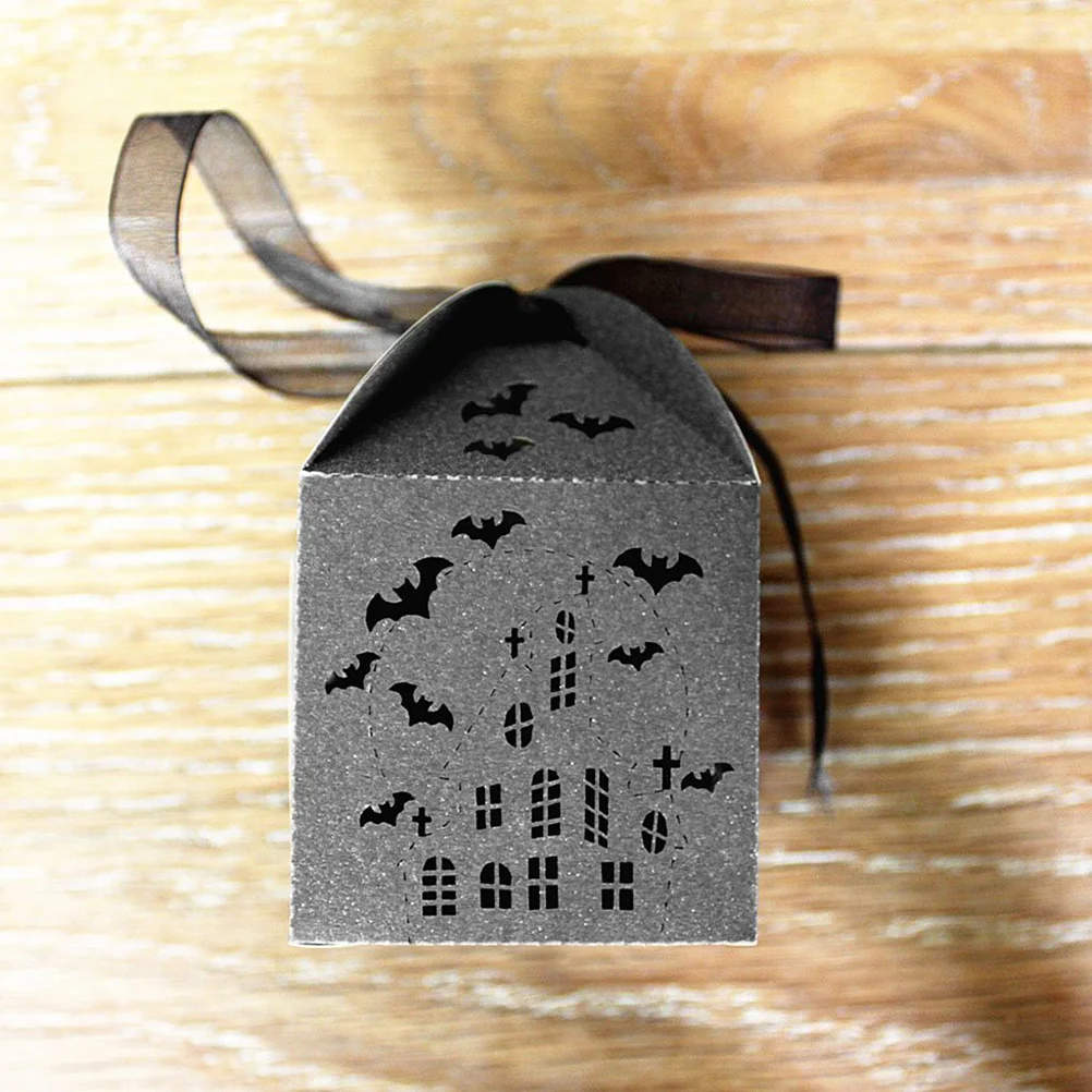 

50Pcs Wedding Favor Boxes Iridescent Bat Hollowed-Out Design Candy Case Halloween Party Gift Box Wedding Gift Box