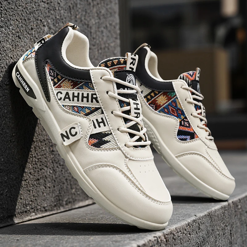 Men\'s Fashion Casual Sports Shoes Lace up Board Shoes Breathable Student Trendy Sneakers Outdoor Running Shoes Male Footwear
