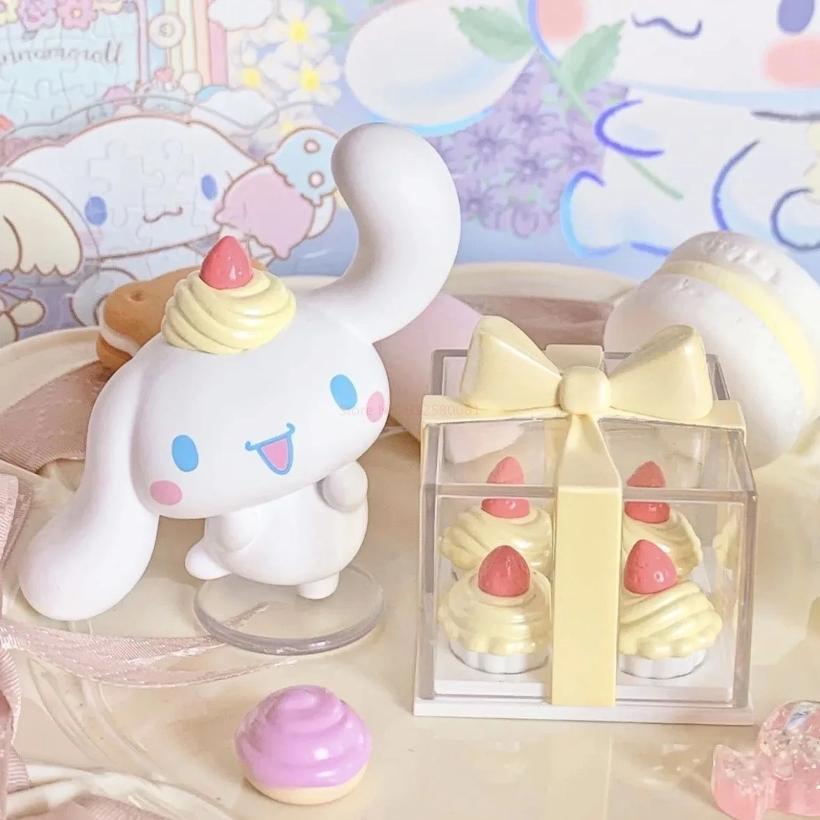 2023 Genuine Sanrio Pvc Cinnamorroll Dessert House Blind Box Figurine Kawaii Collection Toy Room Decoate For Girl Surprise Gift