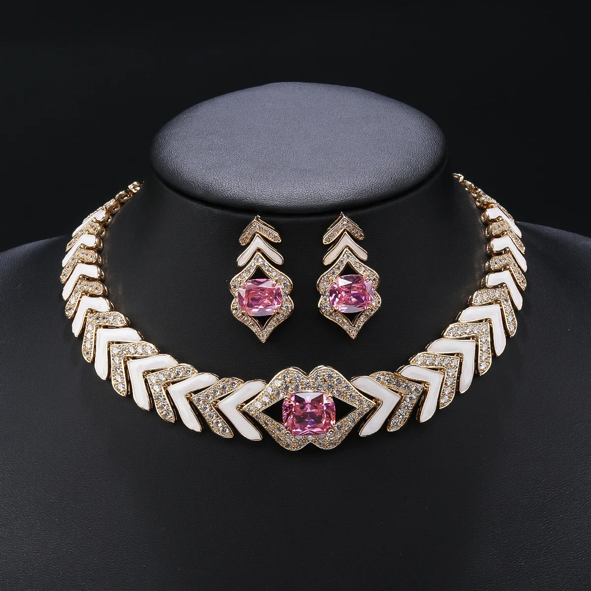 

Fashion Pink, Red, Cubic Zirconia White Enameled Lip Necklace Earrings Sets For Women Party Costume Accessories Gift CN11336