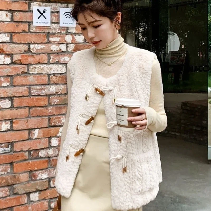 

Autumn Winter 2025 Fashionable Lambswool Vest with Sheepskin Fur Stylish Sleeveless Coat​
