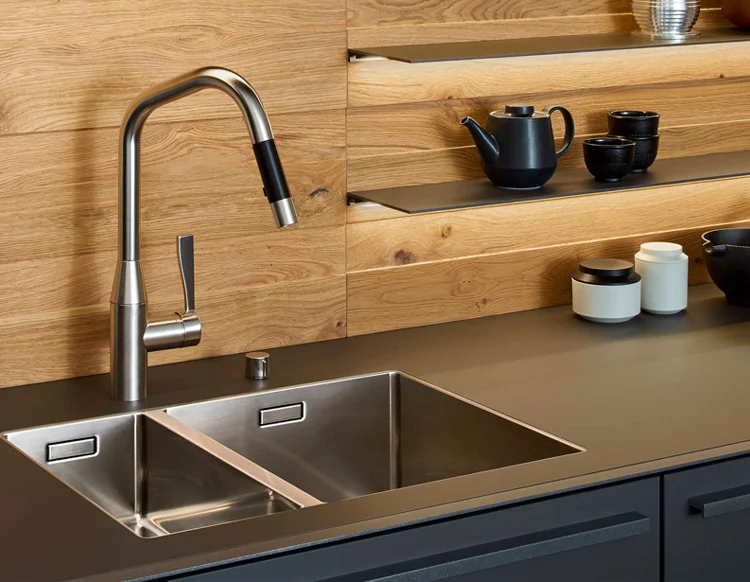 CBMMART Customized Kitchen Cabinets Classic Italy Style Wooden Cabinet