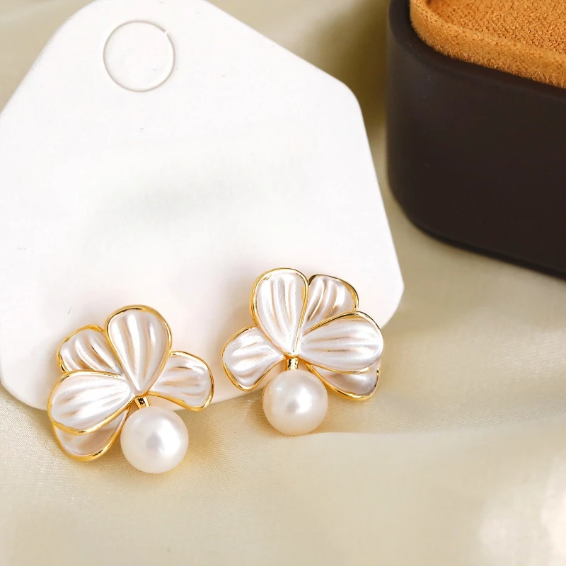 Fashion Jewelry Sweet Korean Temperament Simulated Pearl Flower Earrings For Women Female Gifts Delicate Design Accessories