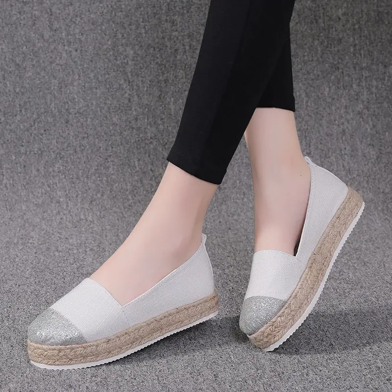 2024 New Autumn Women\'s Casual Flat Shoes Patchwork Moccasins Loafers Espadrilles White/Black Plus Size 34-43 WFS306