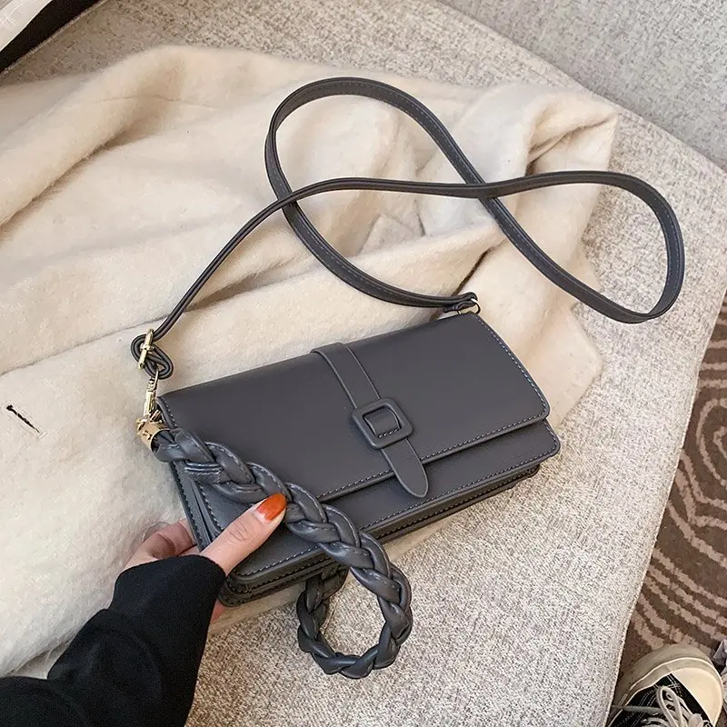 fashionable-versatile-women's-new-spring-and-summer-collection-crossbody-bag-simple-single-compartment-bag