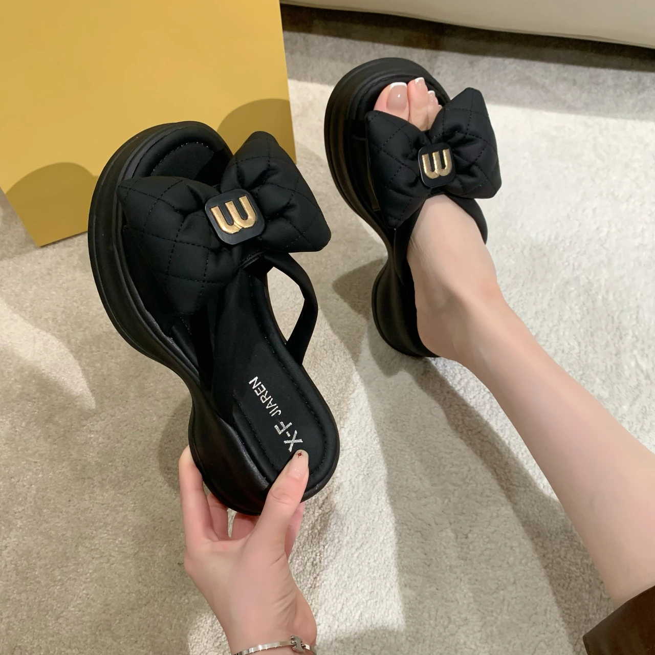

Women's Bow Thick Sole Sandals Versatile Casual Beach Slippers Sexy Outwear Walking Shoes Ladies Footwear