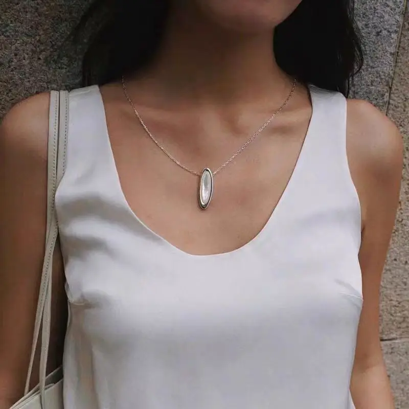 

Jenny&dave White Butterfly Shell Necklace Earrings Versatile Necklace Jewelry Necklace Necklaces For Women