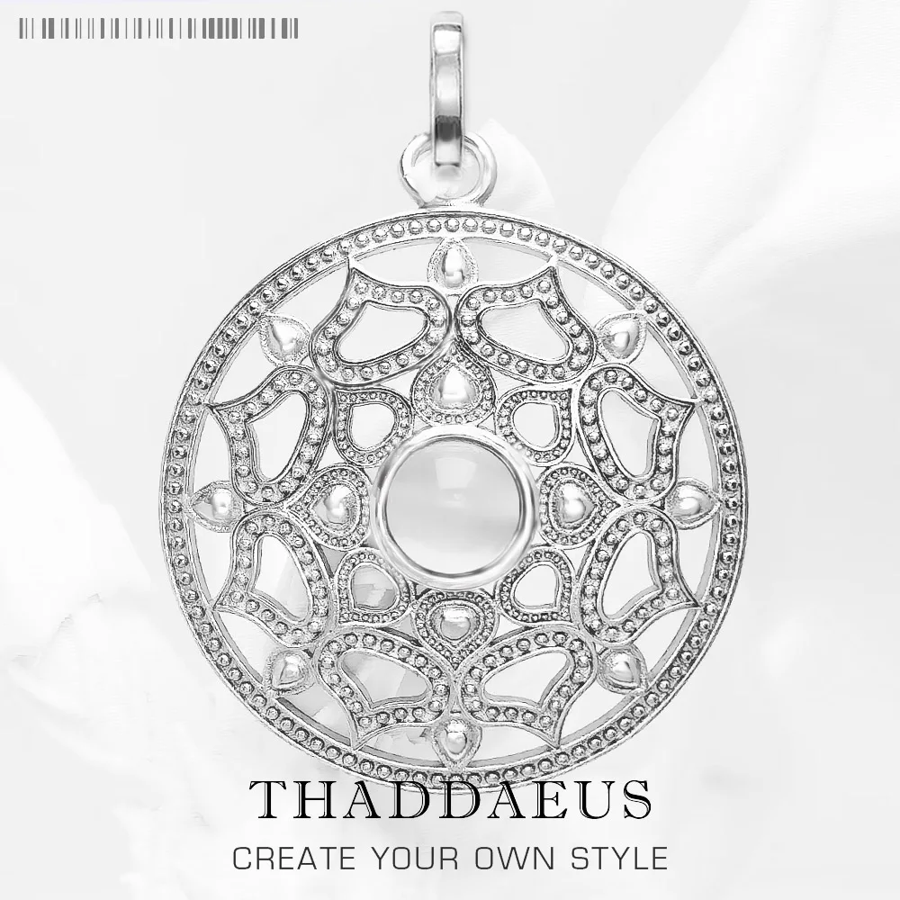 

Женская подвеска с опалом в виде лотоса