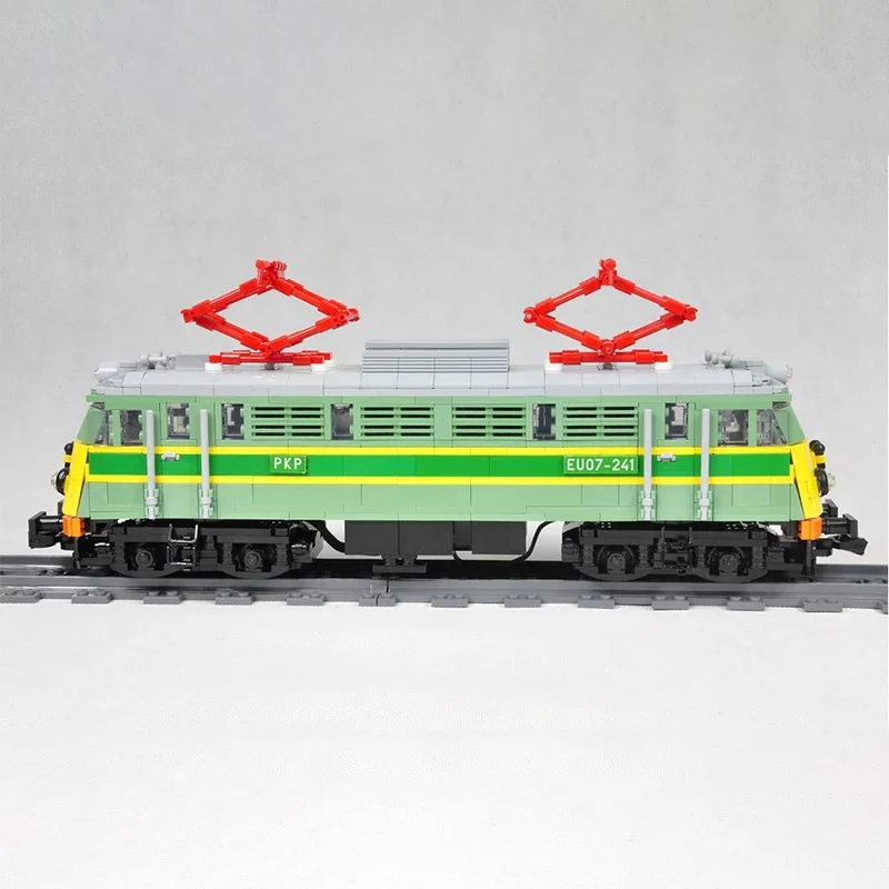 City Car Train Model MOC Building Bricks EU07 Railway Locomotive Modular Technology Gifts Holiday Assemble Children Toys Suit