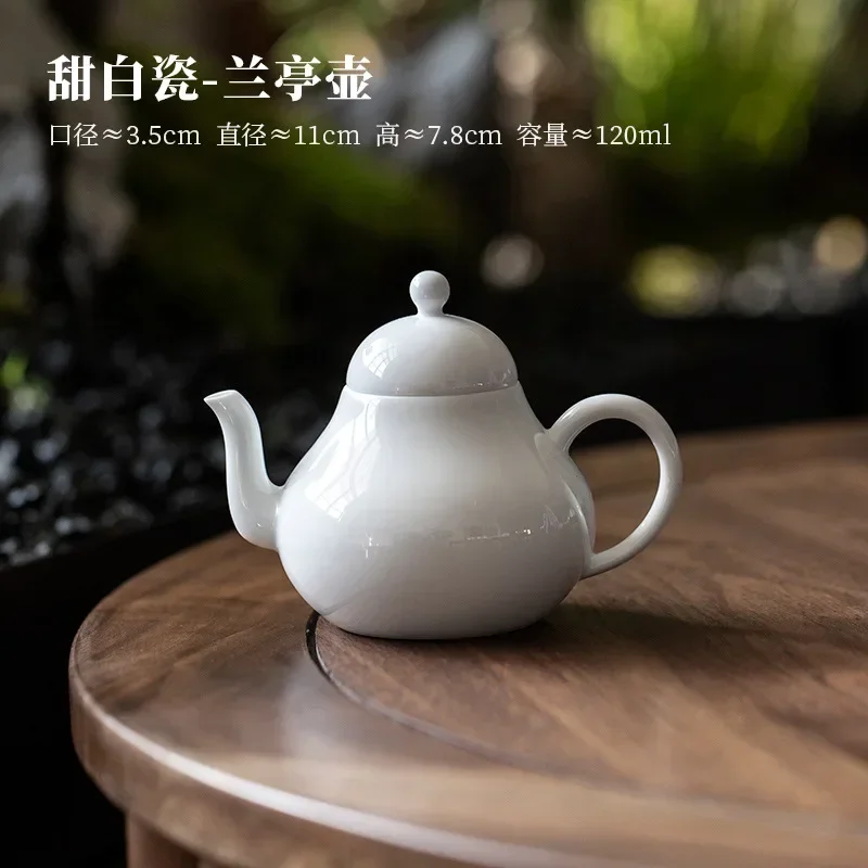 

120ml Chinese Sweet White Porcelain Teapot Handmade Samll Sketch Pot Retro Ceramic Single Kettle with Filter Kung Fu Teaset Gift