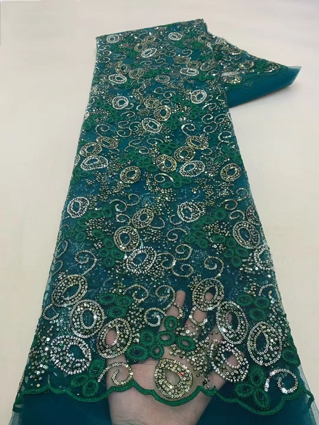 

Новый классический стиль, зеленые блестки, африканская кружевная ткань с бусинами, 2025 г., французская кружевная ткань с бисером для женщин, праздничное платье KXX25151