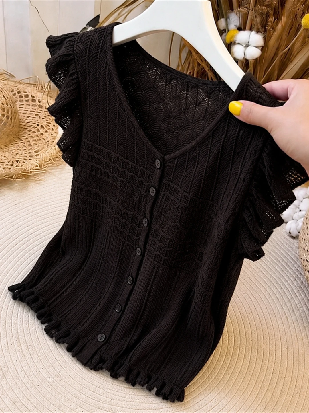 

Slimming Color V-Neck Korean Style Knitted Top Single Button Summer Women's Fashion Simple Classy Small Shirt