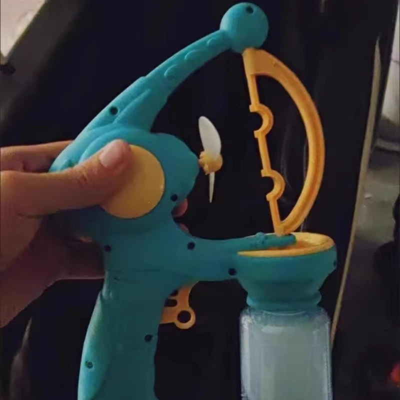 Macchina elettrica automatica per soffiare bolle per bambini con bolle ricche, regalo di compleanno all'aperto per giochi di feste in giardino per ragazzi e ragazze