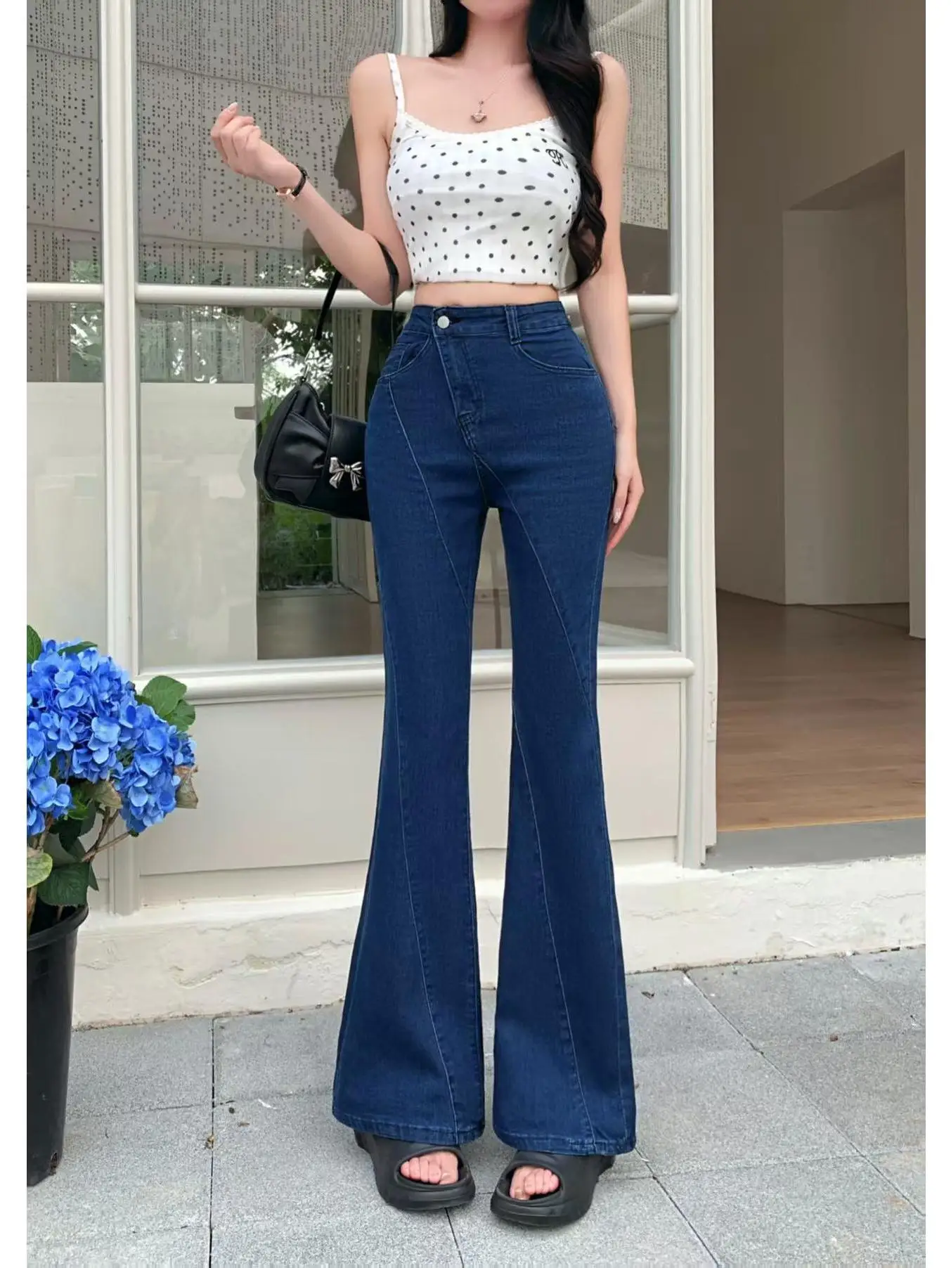

High Waist Flared Jeans Women's Summer 2026 New Fashion Slimming Hong Kong Style Design Denim Pants Casual Wear Blue