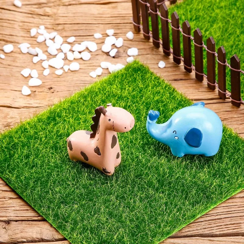 1-4 Packungen 15x15cm Puppenhaus Miniatur-Grasmatte Simulierter Rasen für Mikro-Landschaft DIY Modell Zubehör – Detail 3