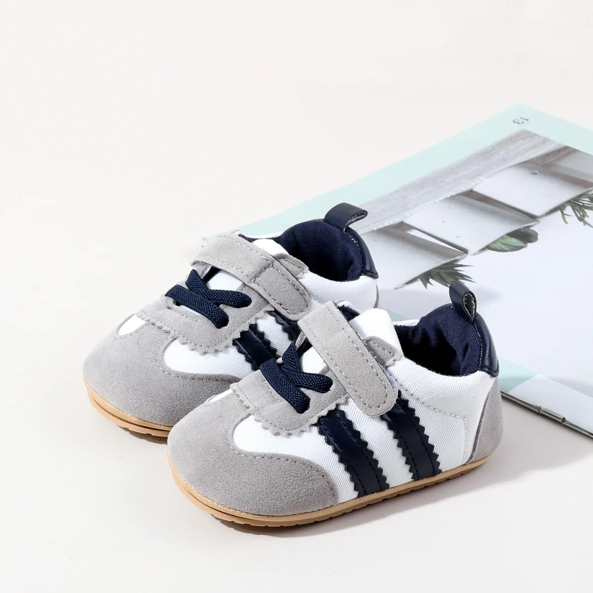 Hot Selling New Arrival Baby Boy's Girl's First Walking Indoor Outdoor Toddler Shoes Four Colors All Seasons Sneaker