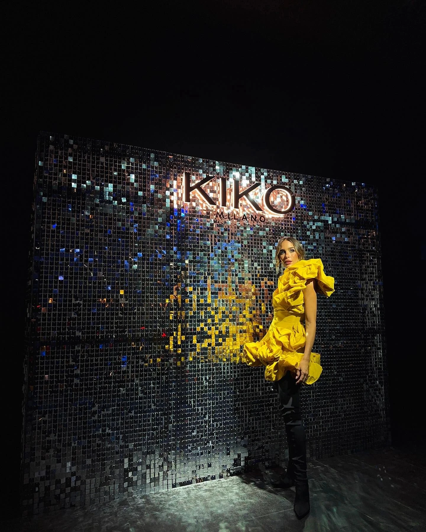 Floral Lemom Yellow Party Dresses Ruffled Flowers Prom Gowns Short Layered One Shoulder Sexy Prom Gowns Above Knee Length