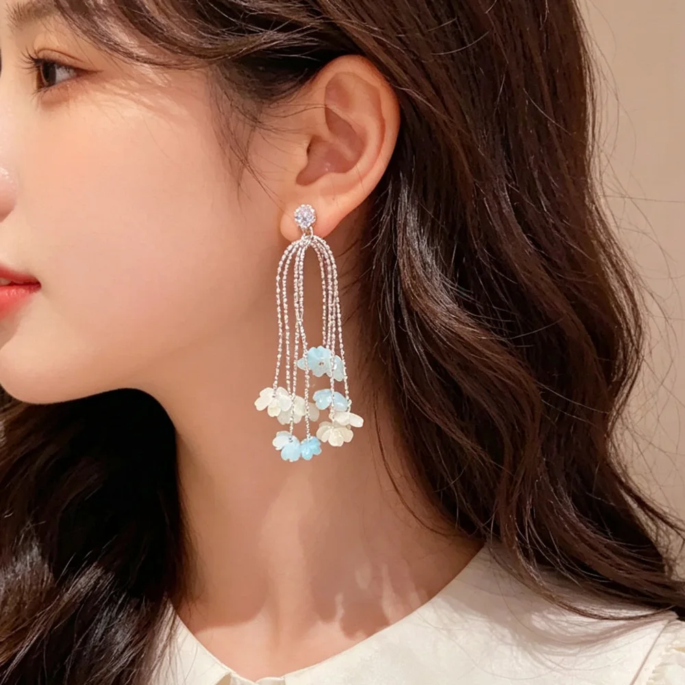 Light luxury gradual change petal fringed earrings temperament fashion personality versatile long earrings