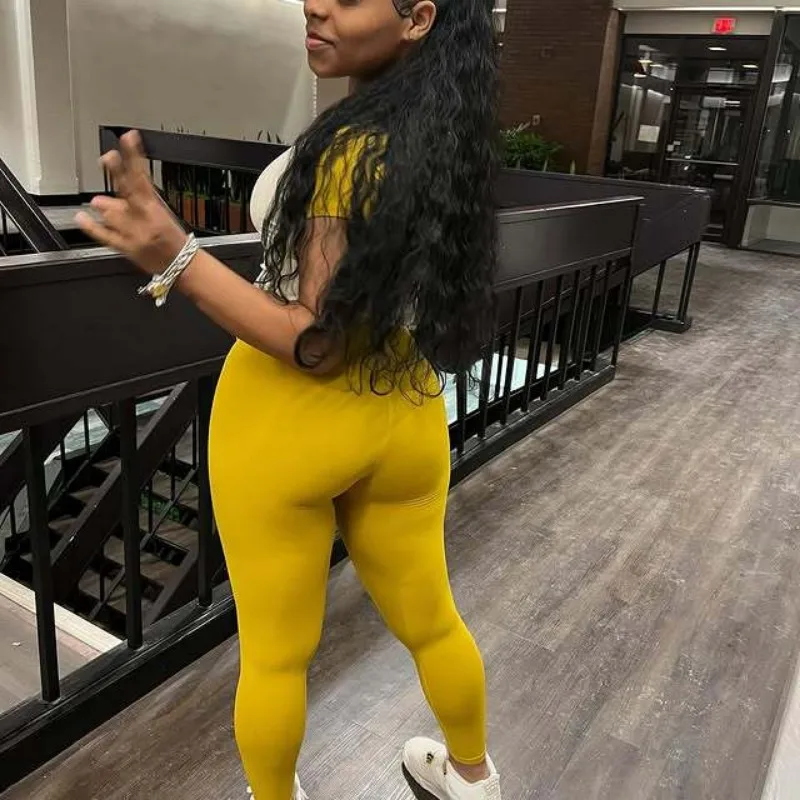 カラーパッチワークスリムフィットネス 2 点セット ヘッドバンド付き女性ジャージ半袖 T シャツトップス + スキニーパンツヨガスーツ