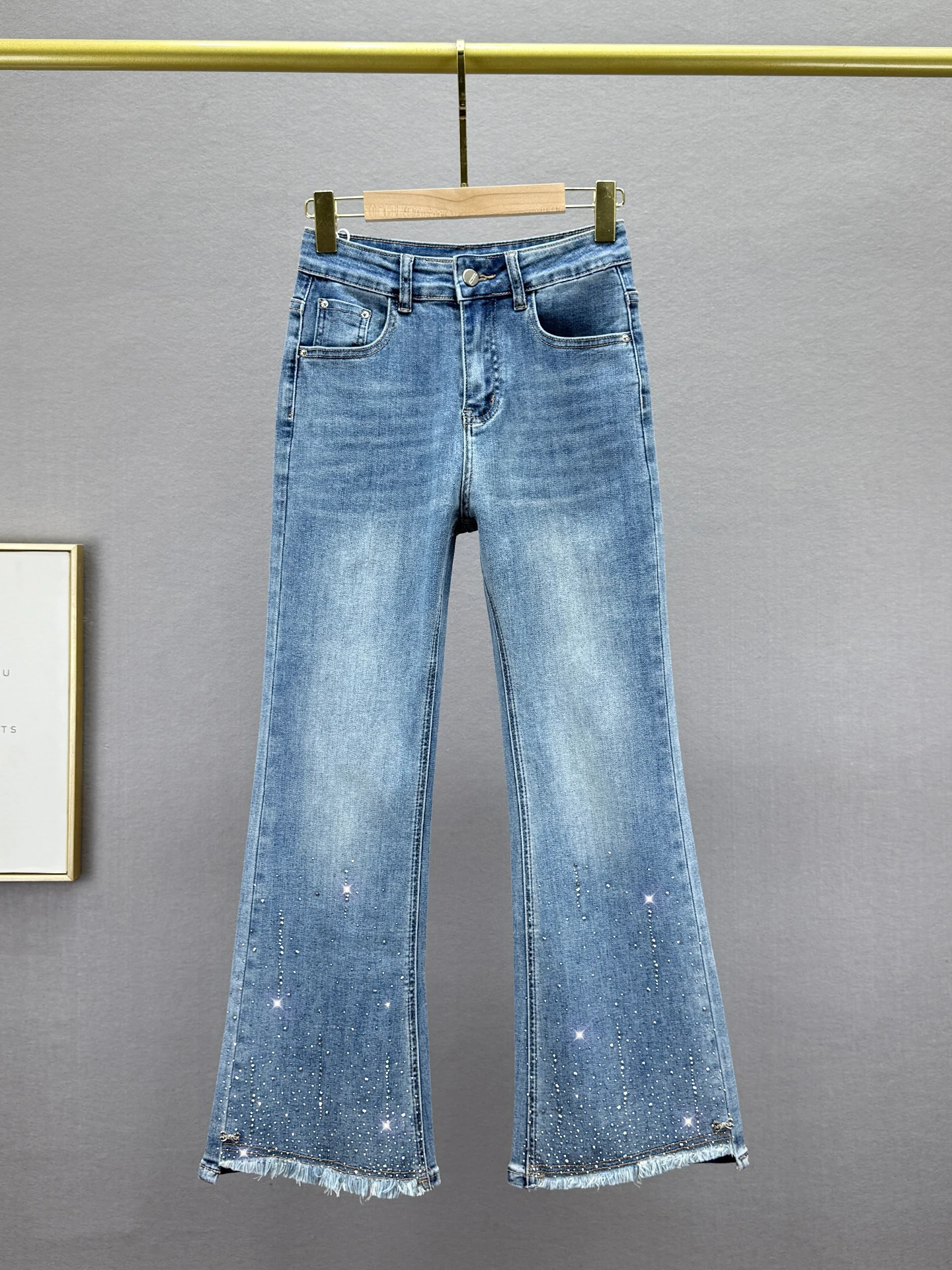 

Модные женские джинсы с высокой талией, облегающие, с блестками, микро-клеш, весна 2026, из хлопка, стрейч, мягкие, комфортные