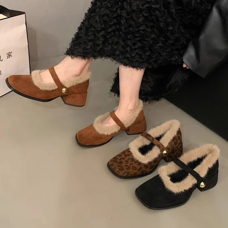 

Туфли Женские Меховые Туфли-лодочки Дизайнерские шлепанцы на массивном каблуке Зимние теплые туфли-лодочки без шнуровки Туфли Мэри Джейн с квадратным носком Черный Коричневый