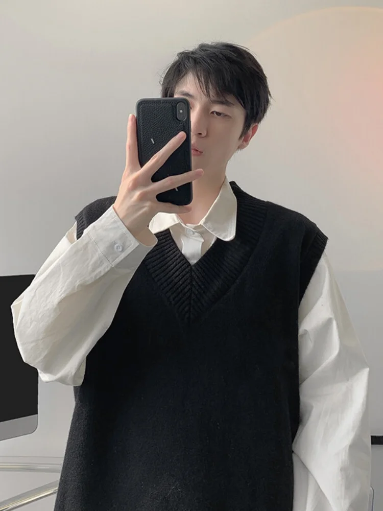 

Вязаный жилет с V-образным вырезом для мужчин, с подплечниками, весна-осень, без рукавов, молодежный, в университетском стиле, трендовый, для многослойного ношения, специальный широкий крой