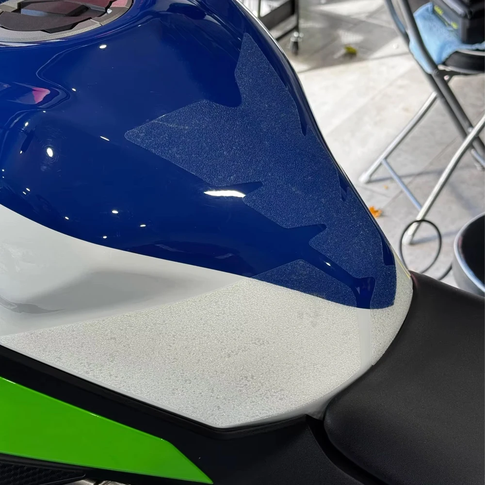ZX-4R ZX-4RR خزان الوسادة ملصقات الغاز حامي لكاواساكي ZX 4RR 4R 2023-2025 ZX4RR ZX4R دراجة نارية عدة ملصقات حماية الركبة #4