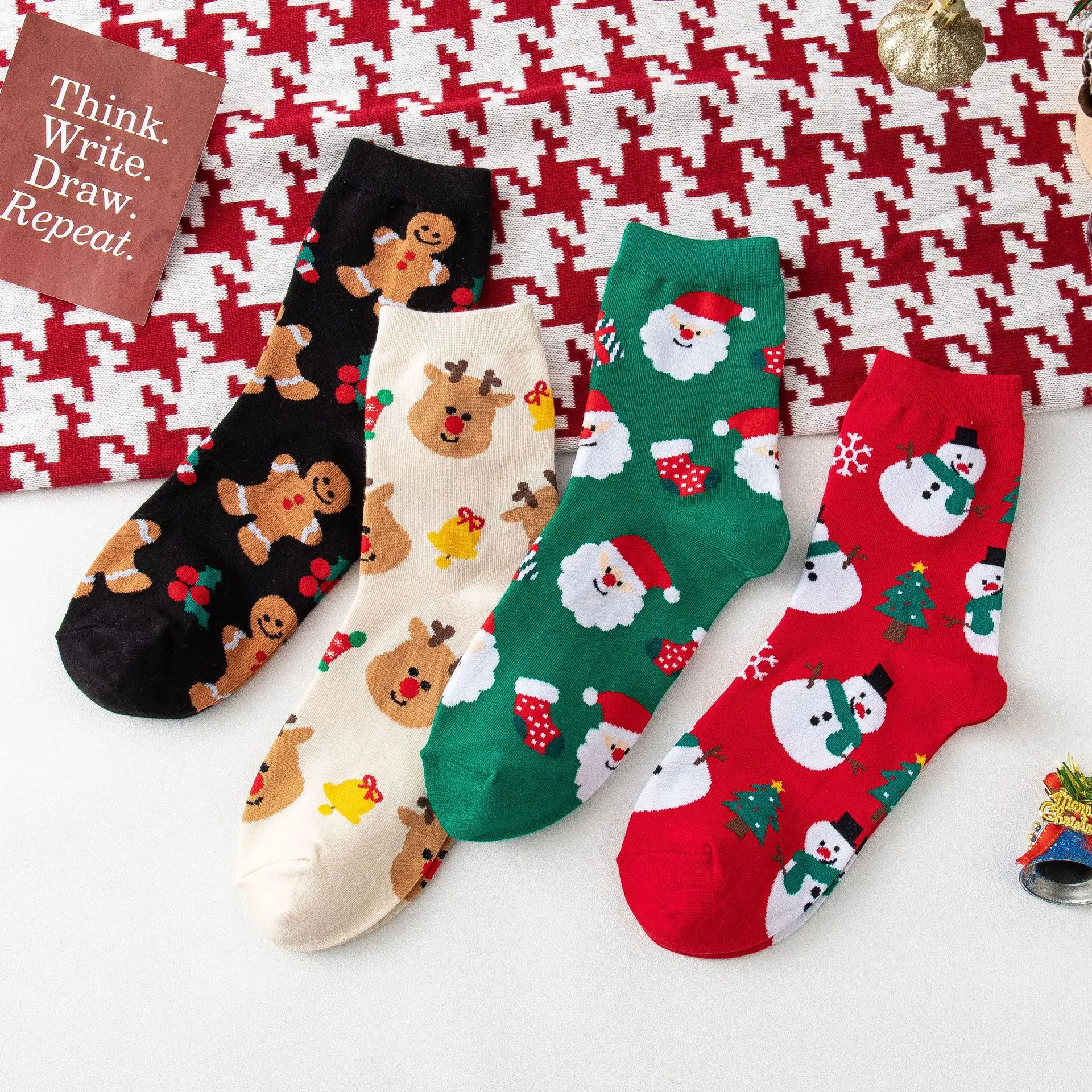 4 pairs of Christmas socks for men and women, cute cartoon ins trendy long socks