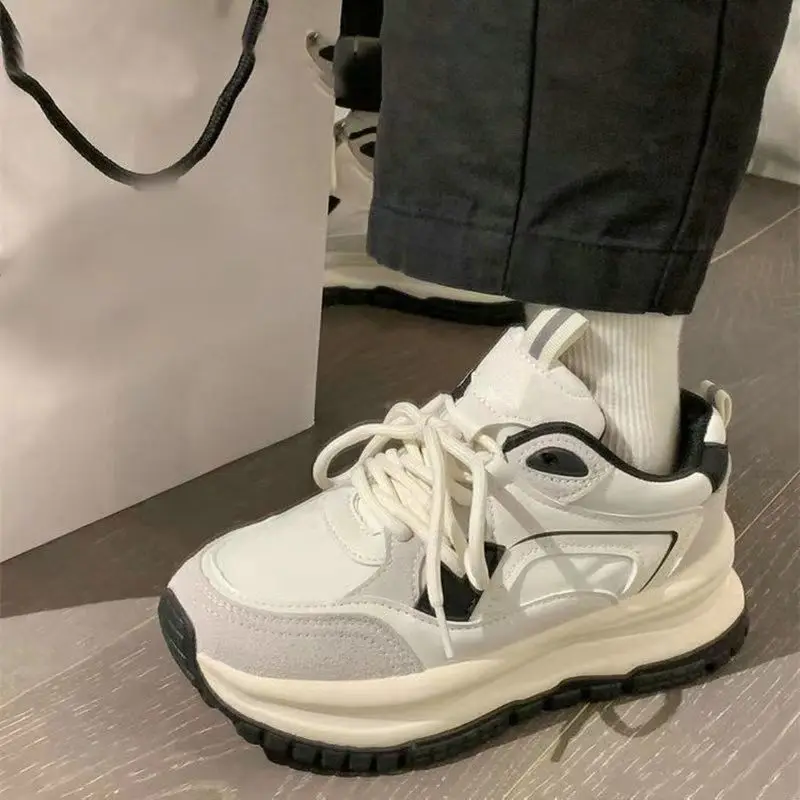 

Retro Style Women's Canvas Breathable Dad Shoes Thick Sole Non Slip Versatile Sport Travel Sneakers